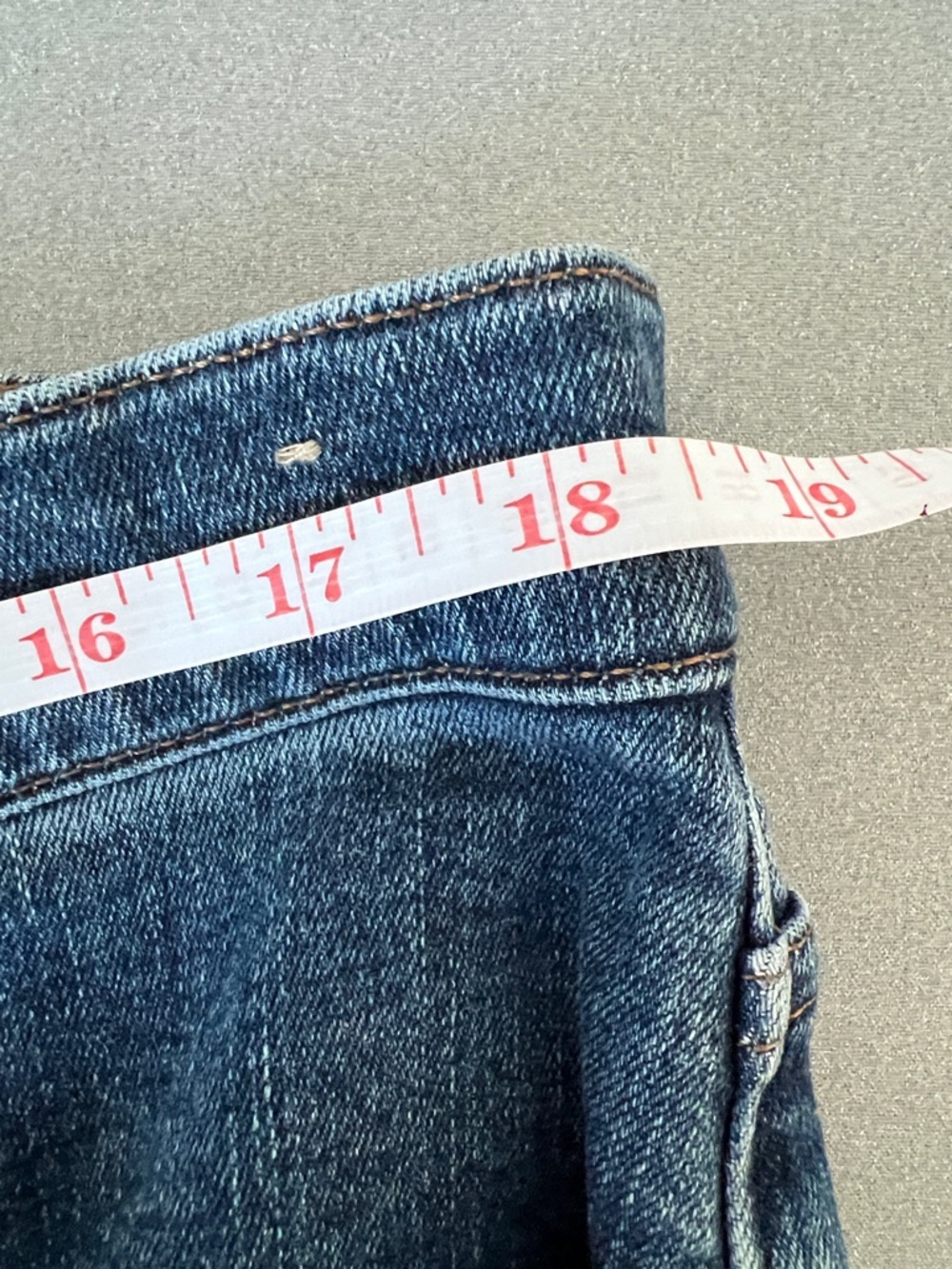 Madewell | Mid-Rise Kick Out Denim Jeans Indigo DM7708 Size 32 - Picture 11 of 16